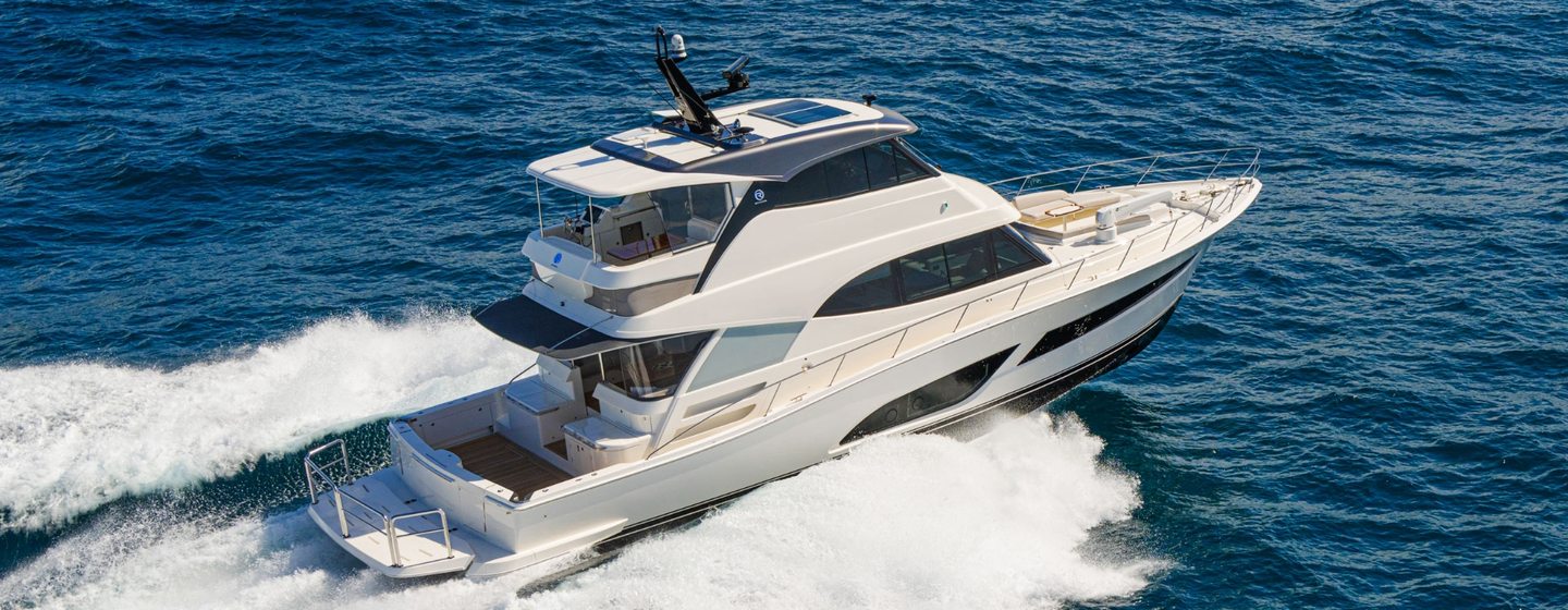 Riviera 64 Sports Motor Yacht Series II Yacht under way 