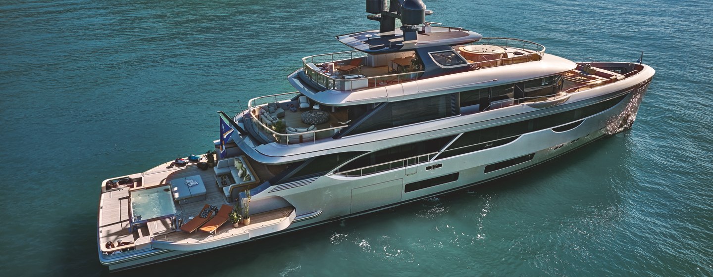 Side view of Benetti Oasis 40m showing Oasis Deck