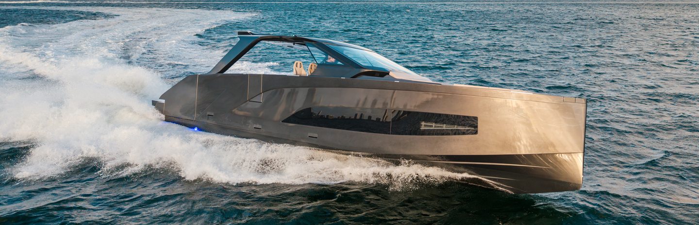 Manari 52 Yachts, Example 1