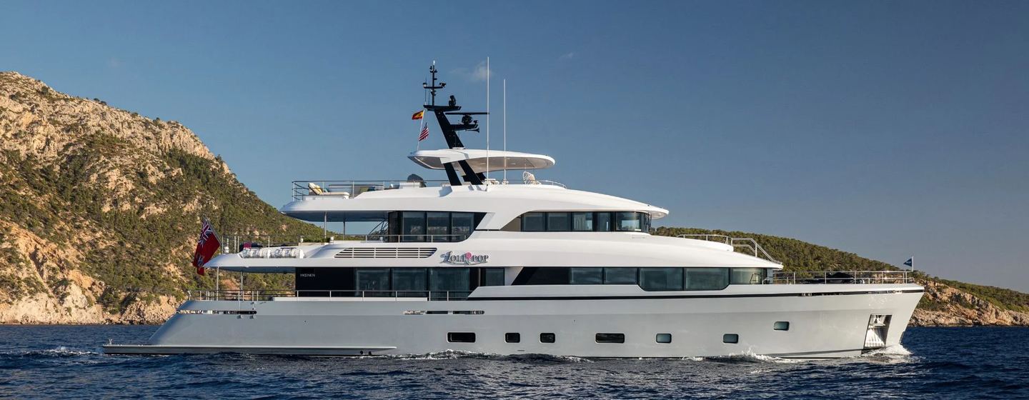 Moonen 122 Martinique Superyacht Lollipop under way 