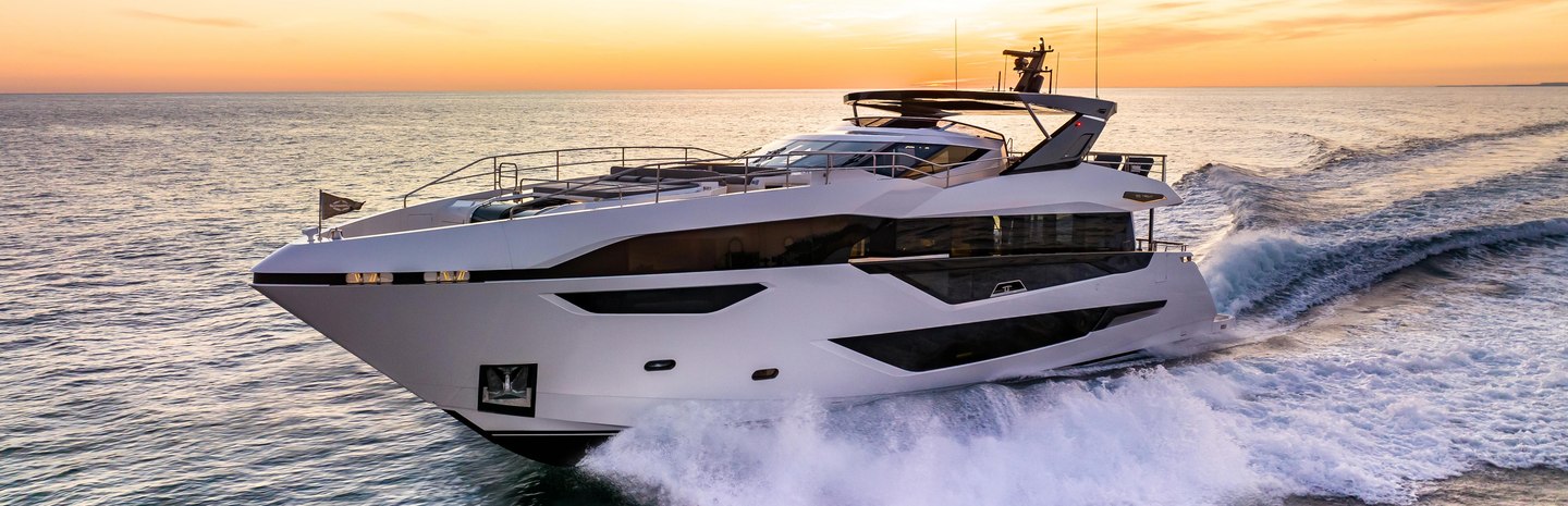 Sunseeker 100 Yachts, Example 1