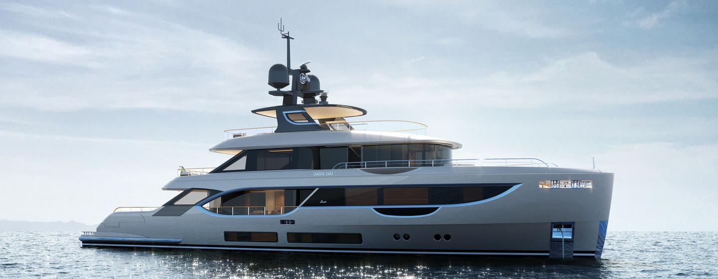Benetti Oasis 34m superyacht at anchor 