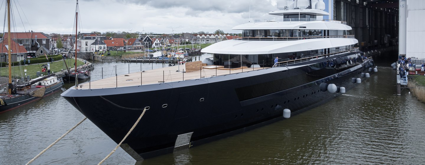 DRIZZLE delivered, Feadship’s first Hybrid Electric Class superyacht photo 1