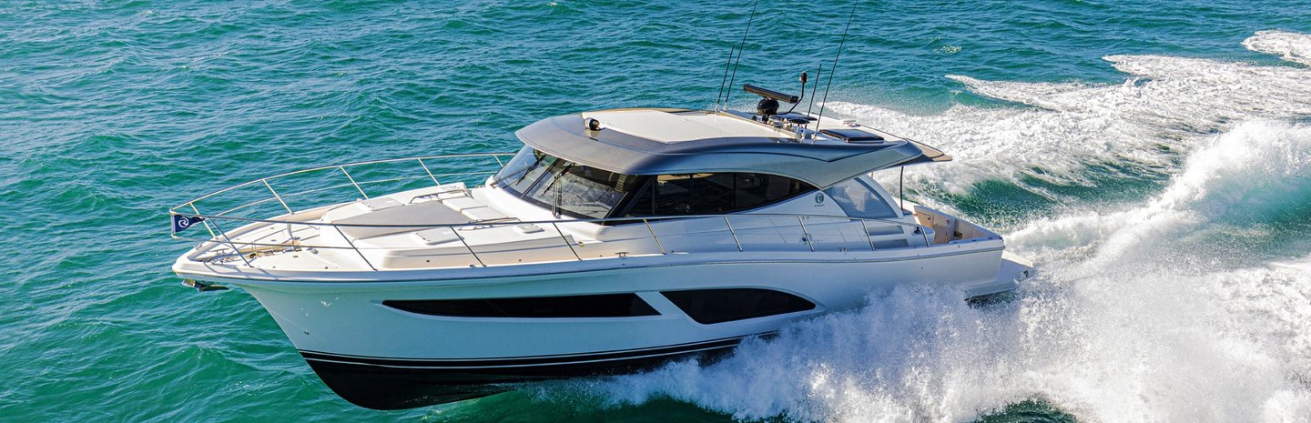 Riviera 465 SUV Boats, Example 1