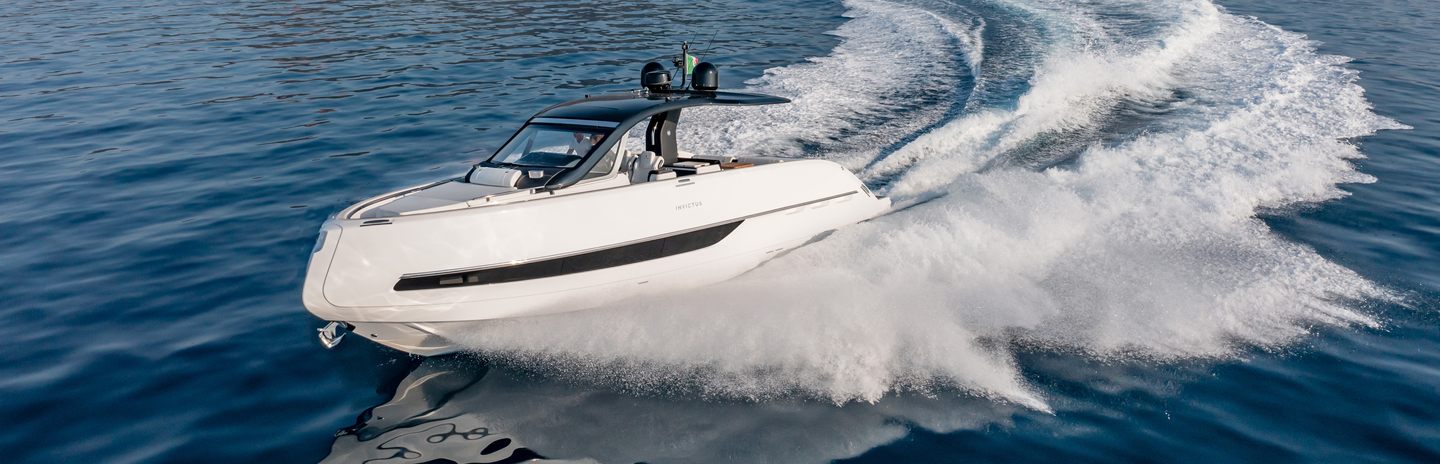 Invictus TT420 Boats, Example 1