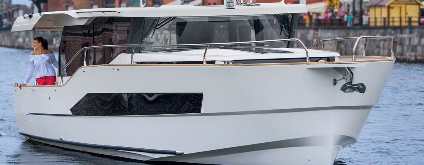 Delphia 12 Sedan Debuts at 2024 Cannes Yachting Festival with 100% Electric Ambition photo 1