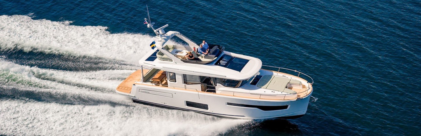 Nimbus 495 Flybridge Boats, Example 1