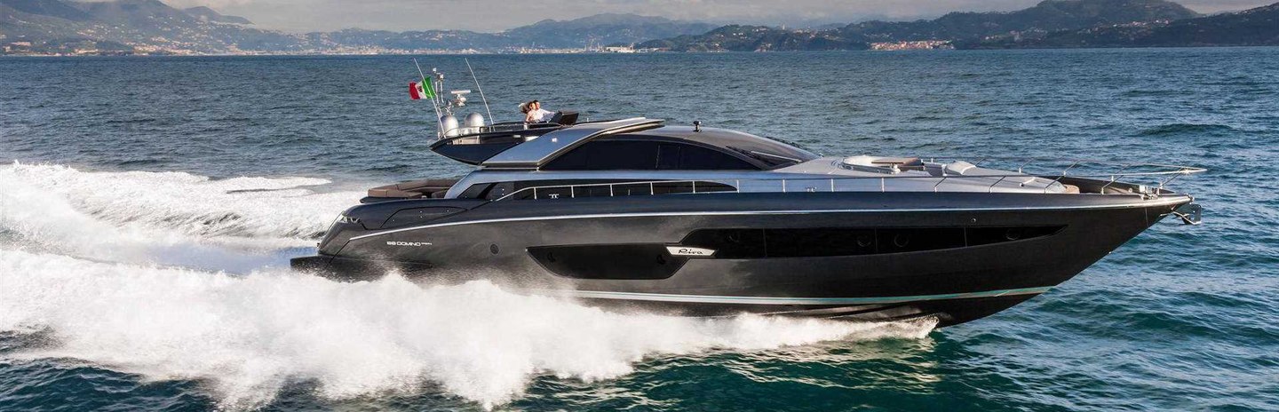 Riva 88' Domino Super Yachts (2015 - 2019), Example 1