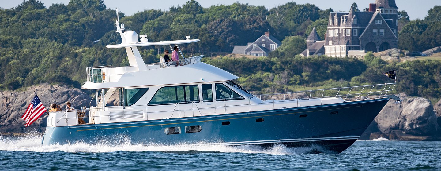 Hunt Ocean 63 on water