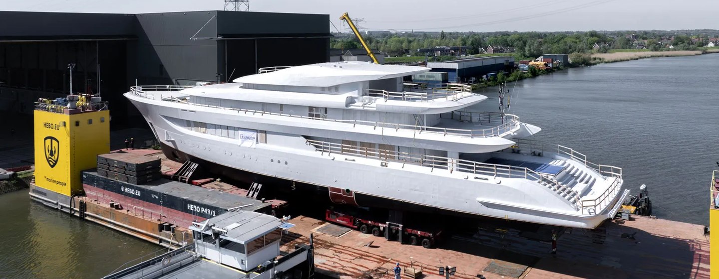 Feadship PROJECT 827 revealed prior to outfitting photo 1