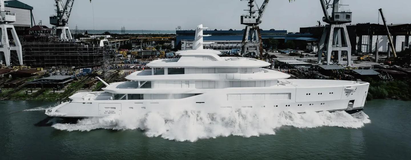 Superyacht 8004 launched into water 