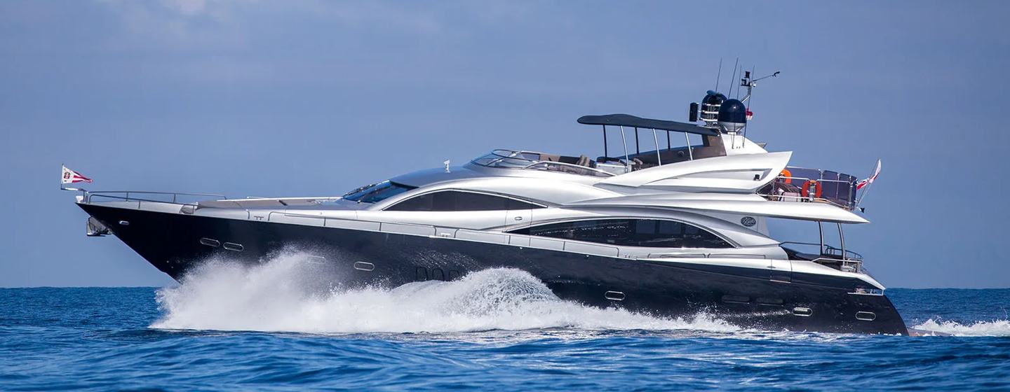 Motor yacht Mr Sea under way 