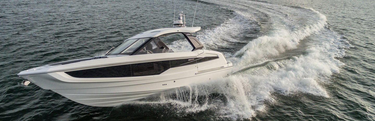 Galeon 325 GTO Boats, Example 1