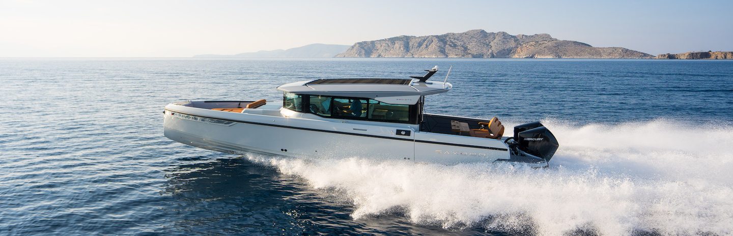 Saxdor 320 GTC Boats, Example 1