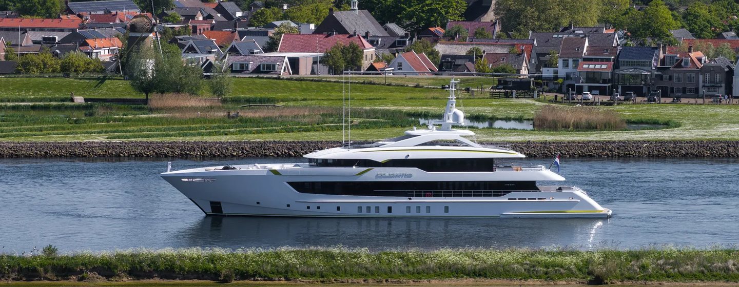 Superyacht Solemates under way at delivery