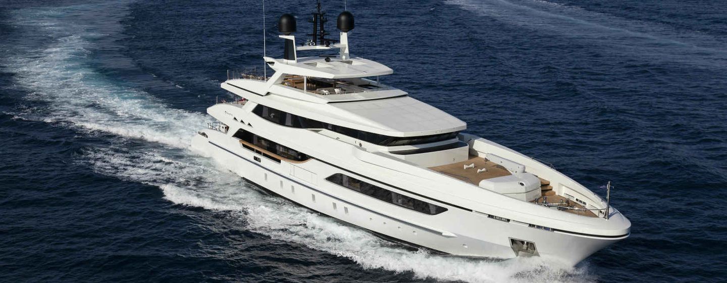 Superyacht Mr T under way 