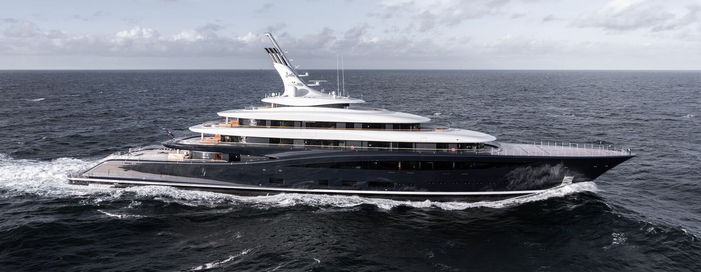 Superyacht BREAKTHROUGH at sea