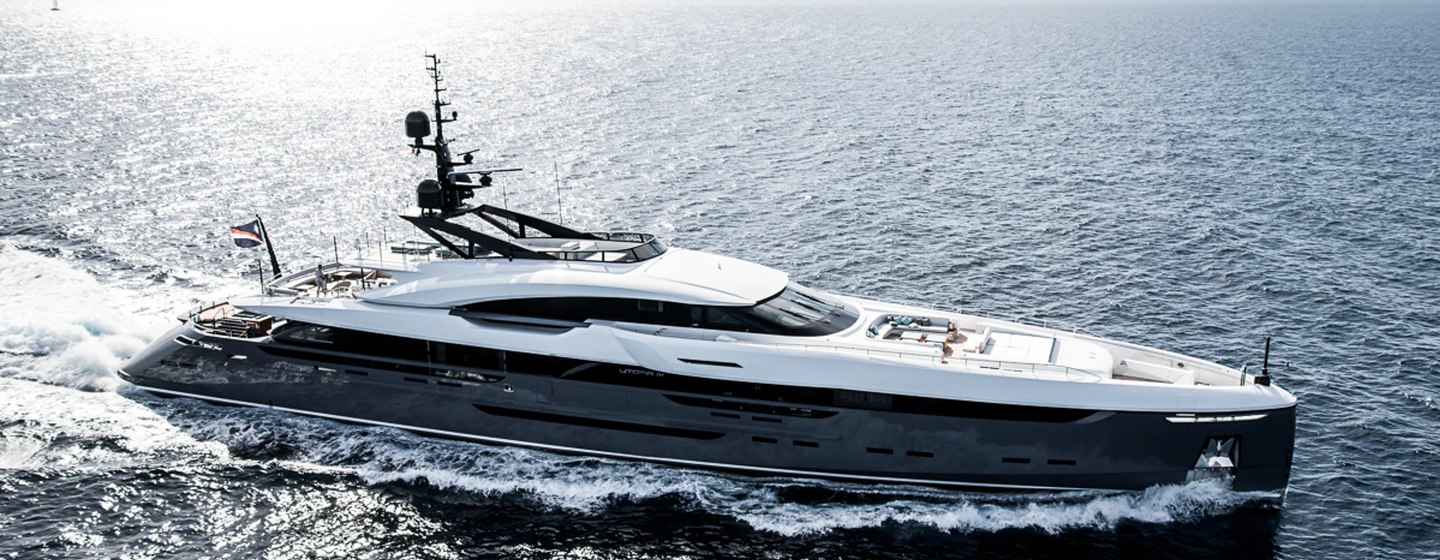 Superyacht Utopia IV under way 