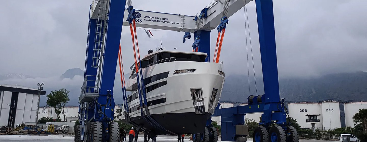 Lazzara Yachts launches superyacht with ‘largest GRT in its class’ photo 1