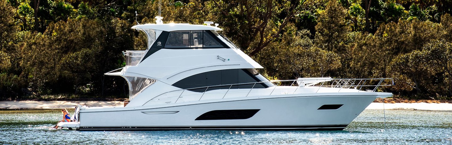 Riviera 57 Enclosed Flybridge Yachts (2015 - 2022), Example 1