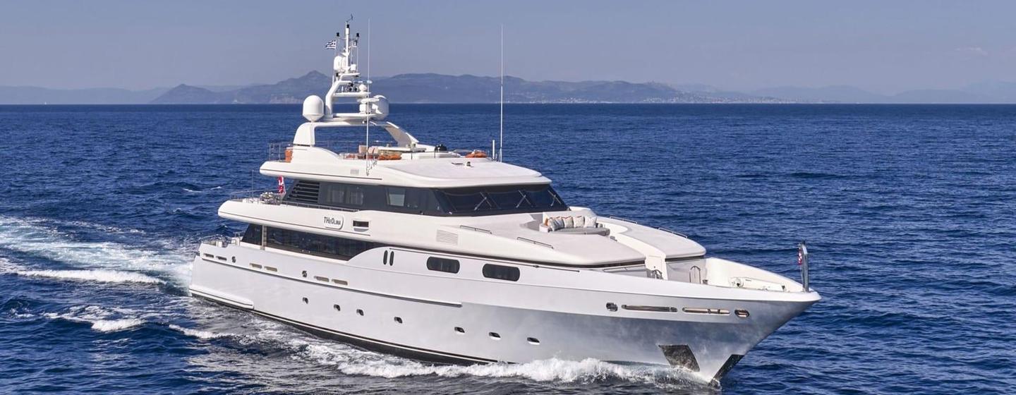 Codecasa superyacht Theolina underway side view