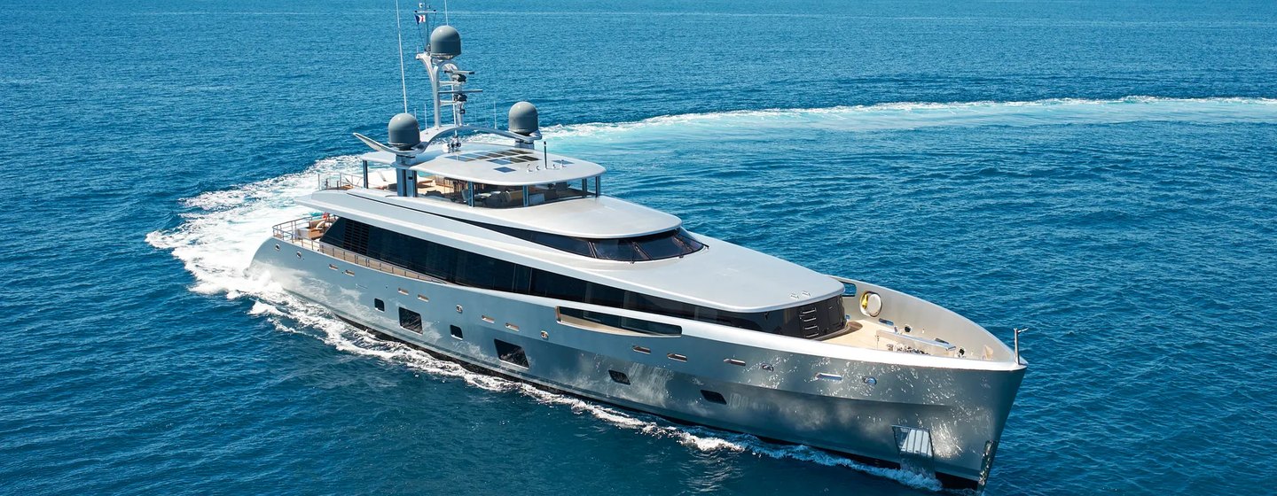 Superyacht Excellence V under way 