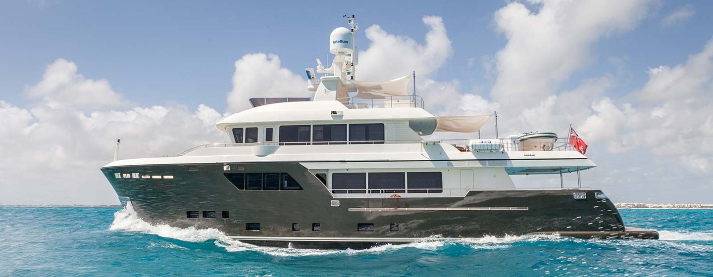 CdM superyacht ACALA makes way through a slightly wavy blue sea