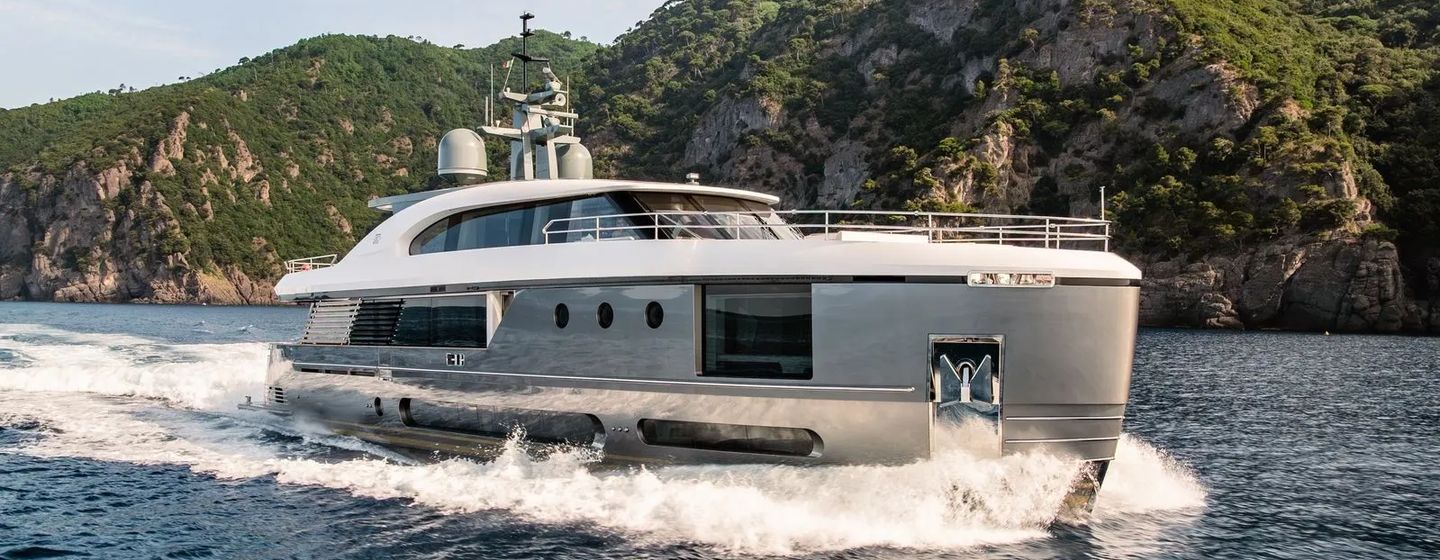 Azimut superyacht Aria underway bow view 