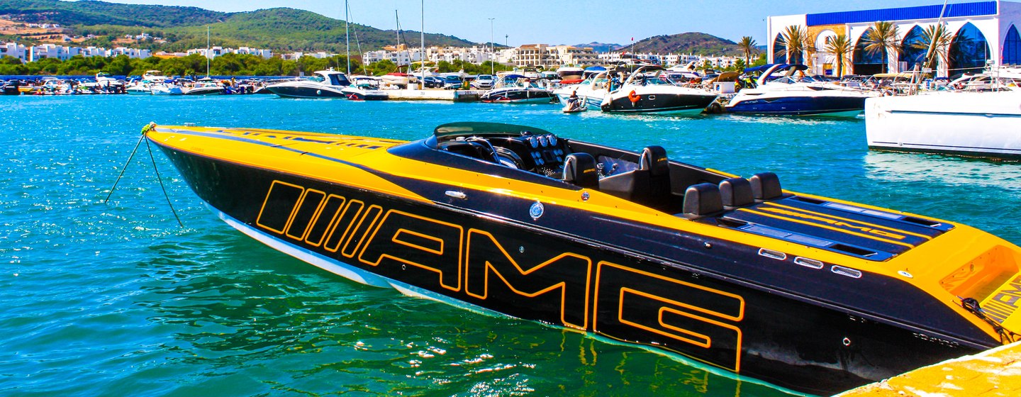 Cigarette Racing boat in Morocco