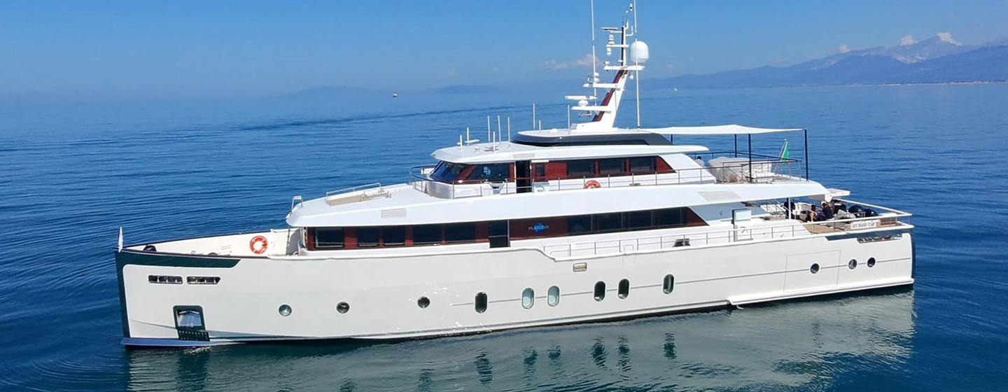 Superyacht Pleiades at anchor