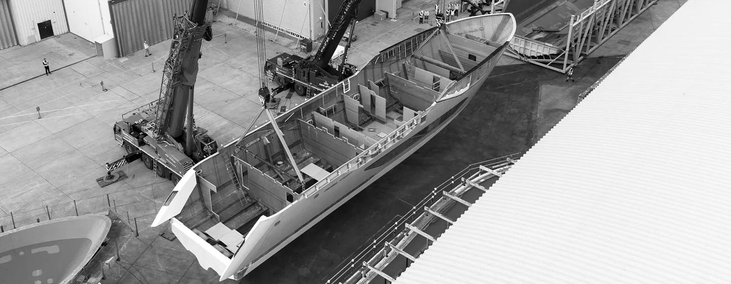 First Sunseeker 134 Superyacht demoulding of hull in black and white