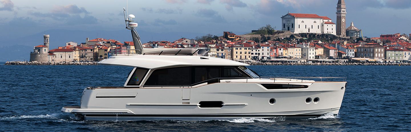 Greenline 48 Fly Boats (2013 - 2026), Example 1