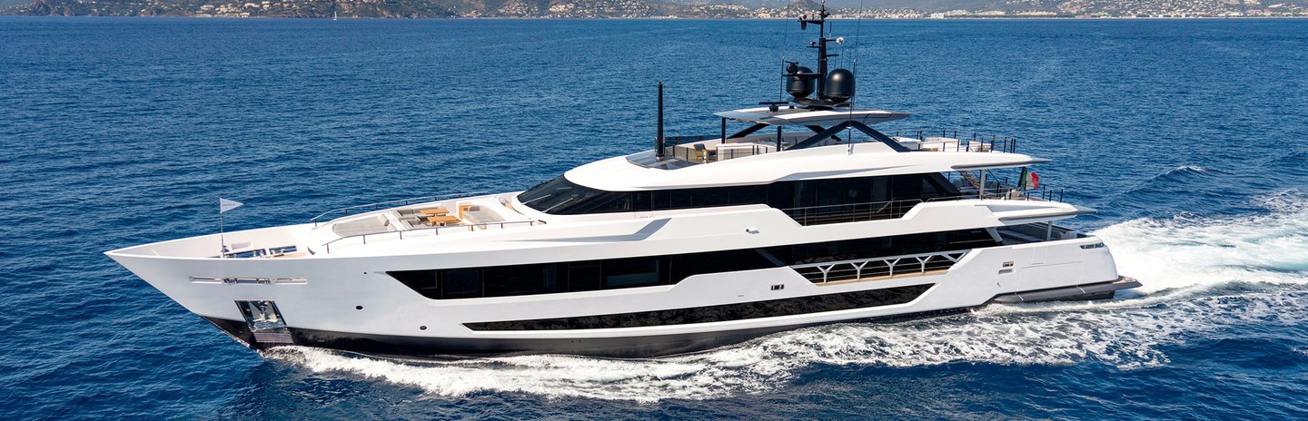 Custom Line 140 Yachts, Example 1