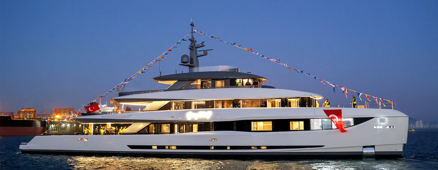 Mengi Yay superyacht Gray Wolf at anchor side view 