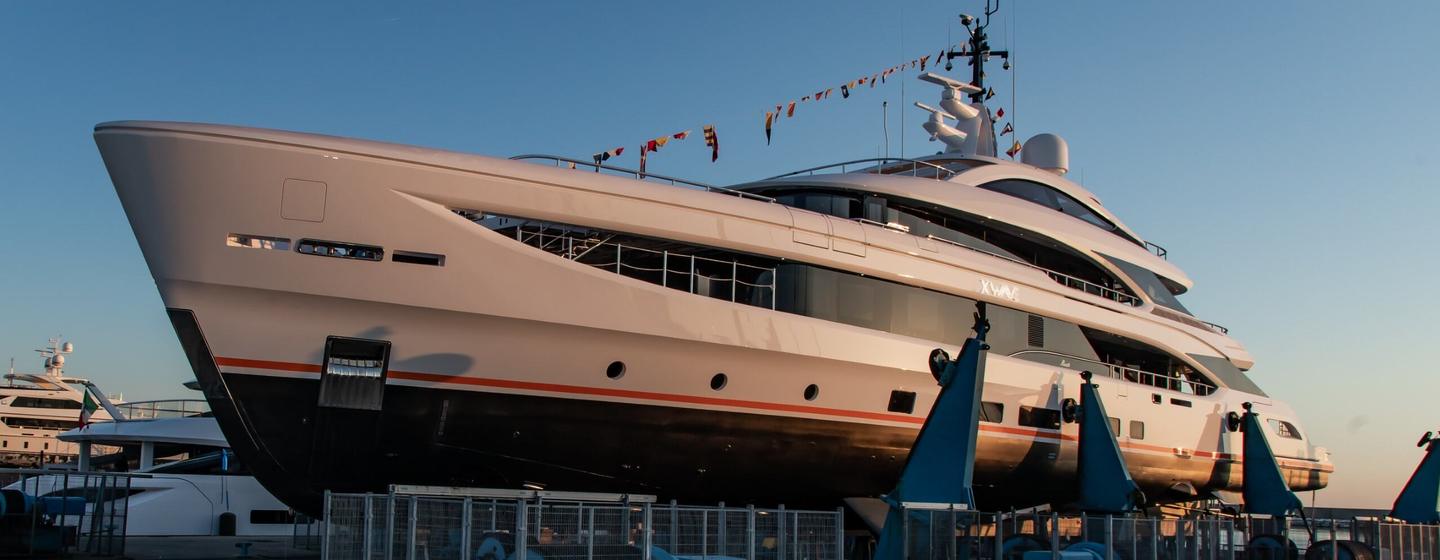 Superyacht Xwave at launch