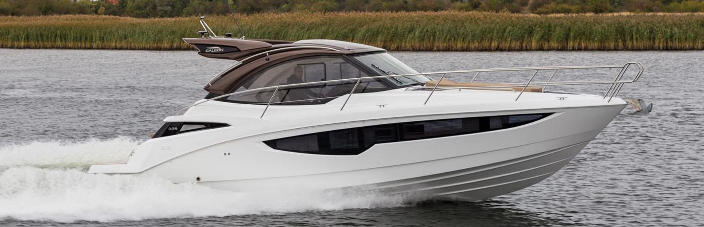 Galeon 335 HTS Boats, Example 1