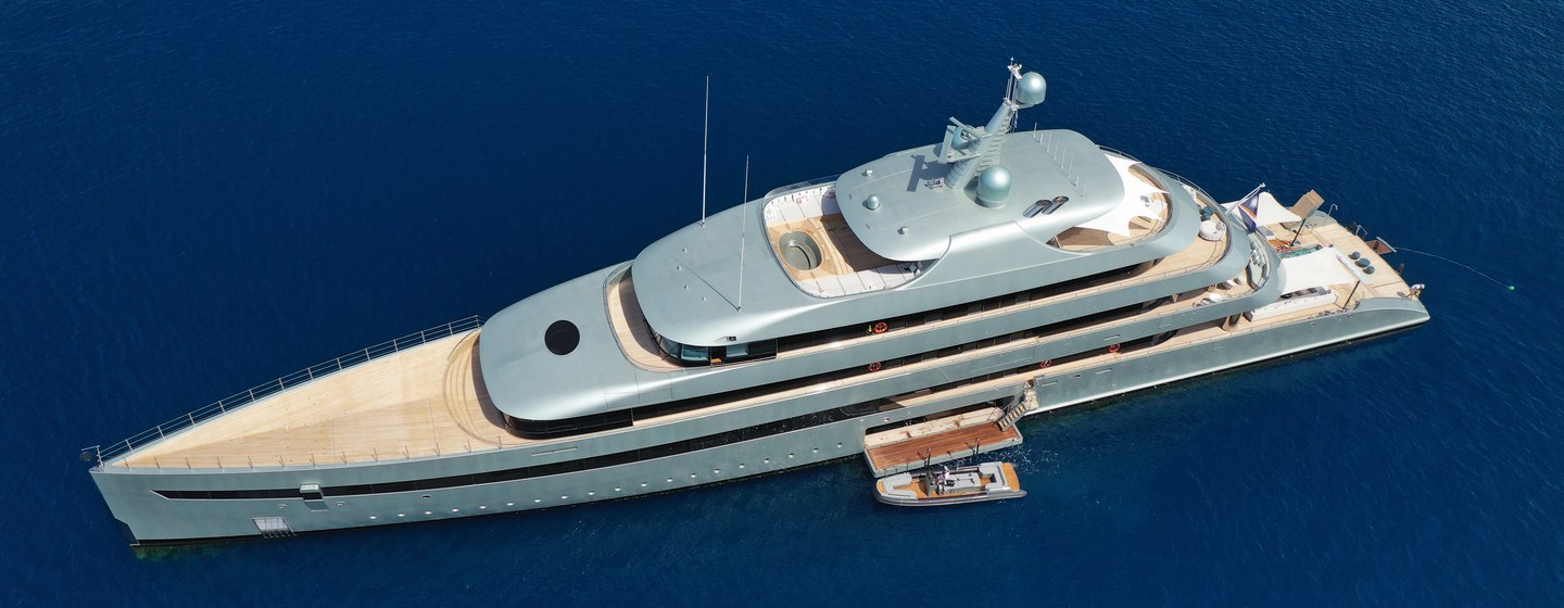 Superyacht Savannah at anchor with tender deployed 