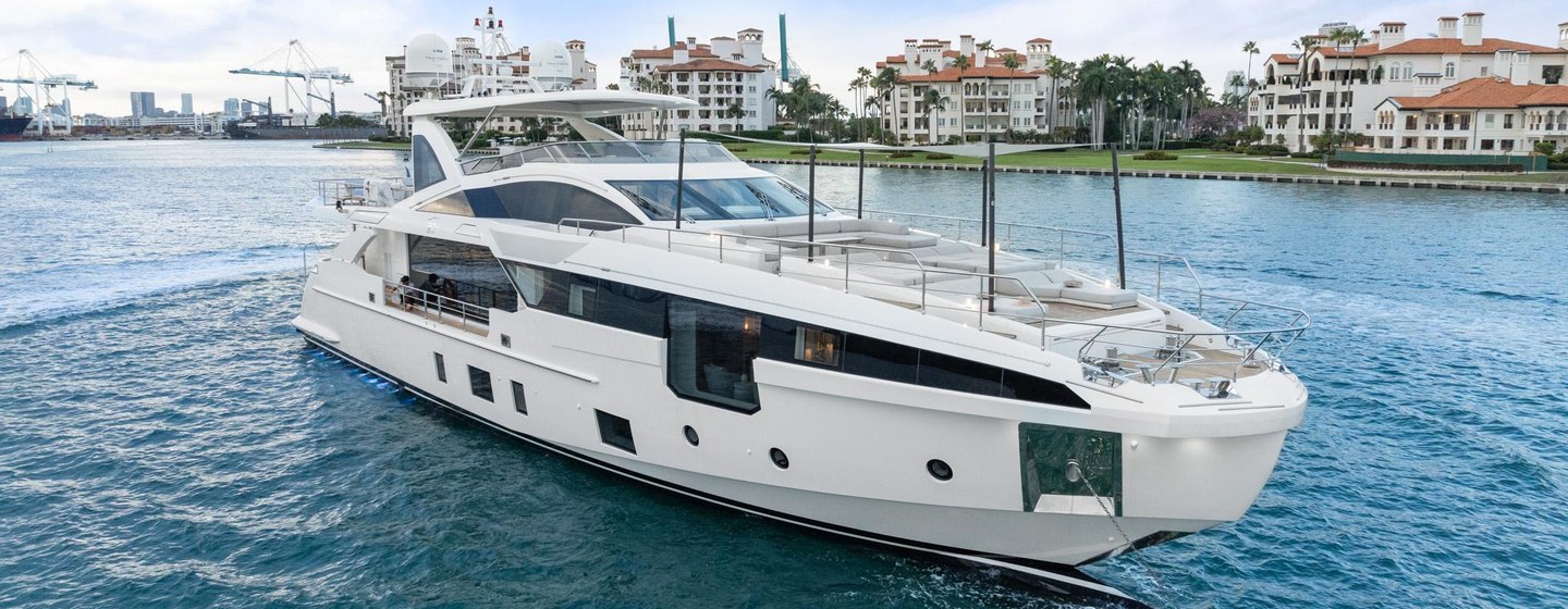 Superyacht Freedome at anchor 