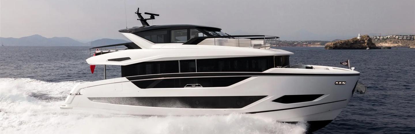 Sunseeker 82 Ocean Enclosed Yachts, Example 1