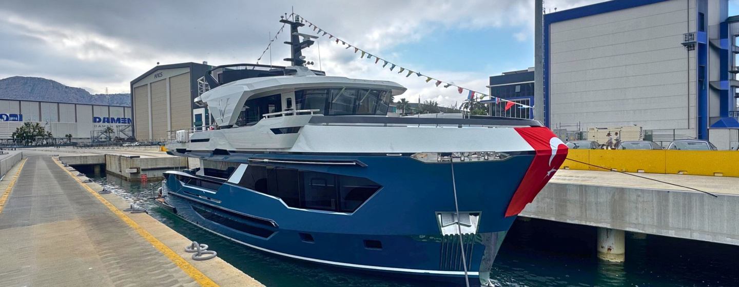 AvA Yachts superyacht V at anchor bow view