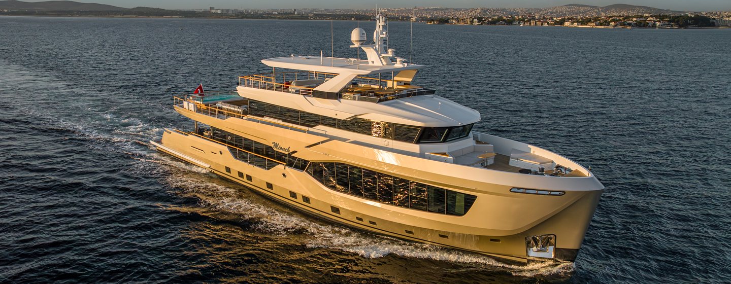Superyacht Miouch under way 
