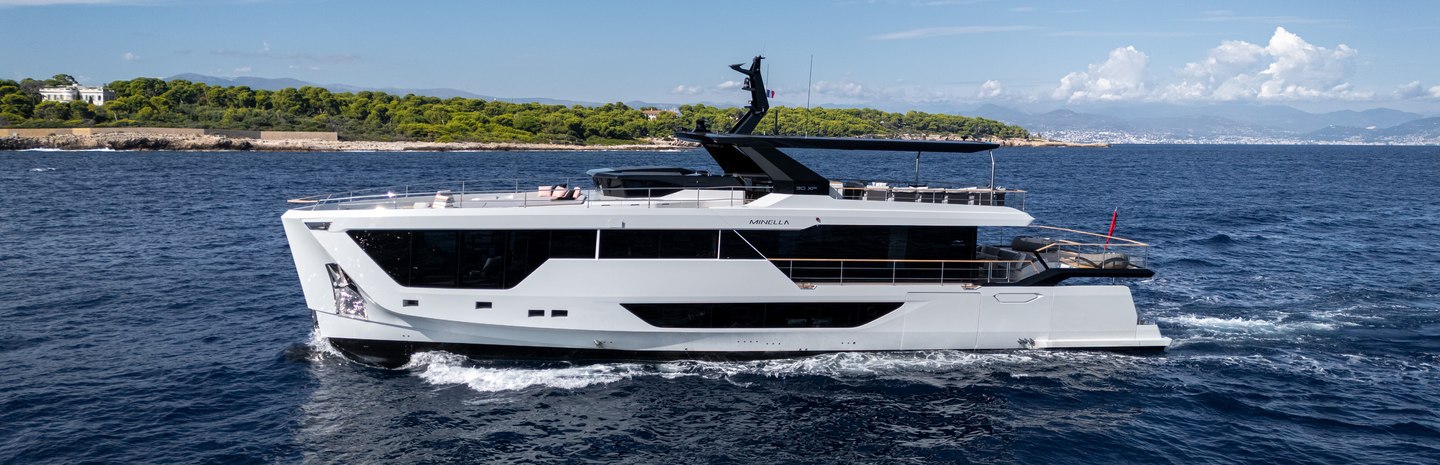 Numarine 30XP Yachts, Example 1