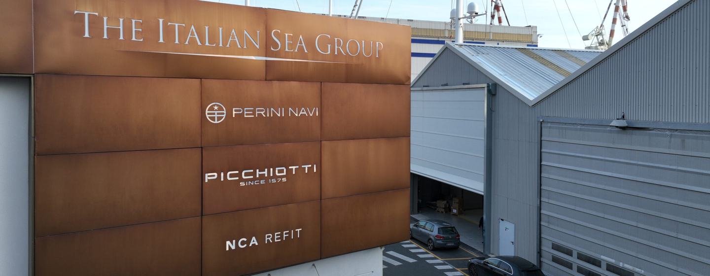 The Italian Sea Group Sign