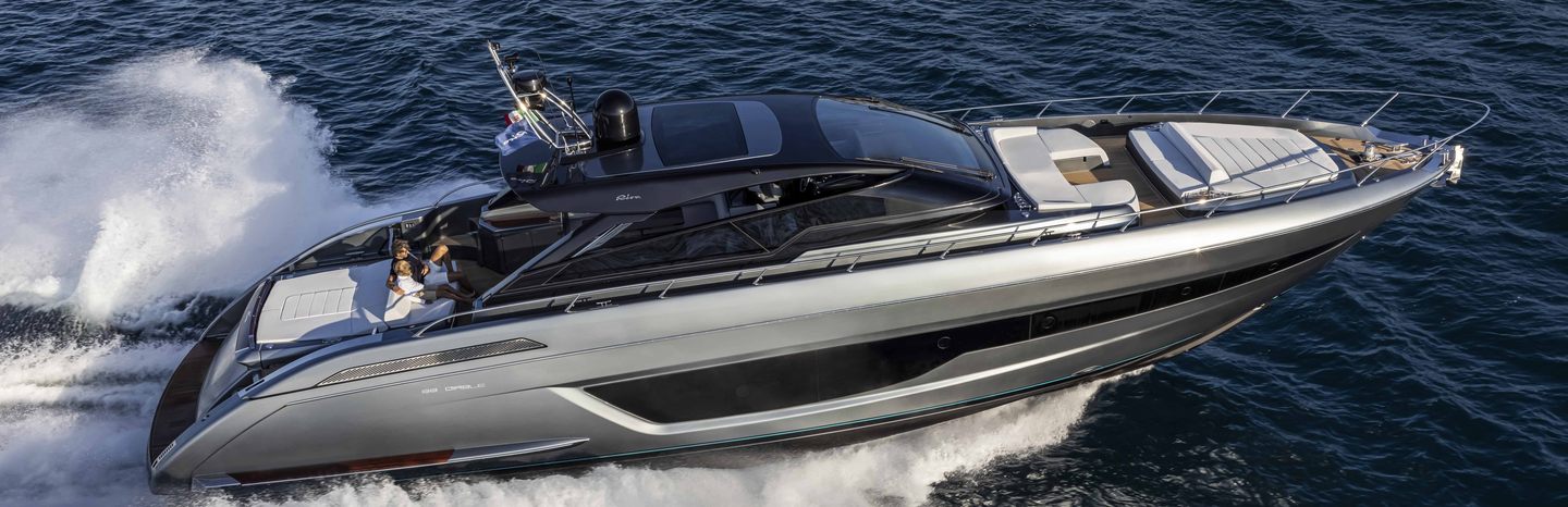 Riva 68' Diable Boats, Example 1