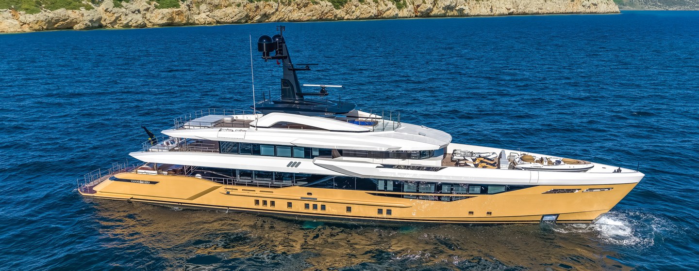 Bilgin 170 Superyacht Tamasha  at anchor 