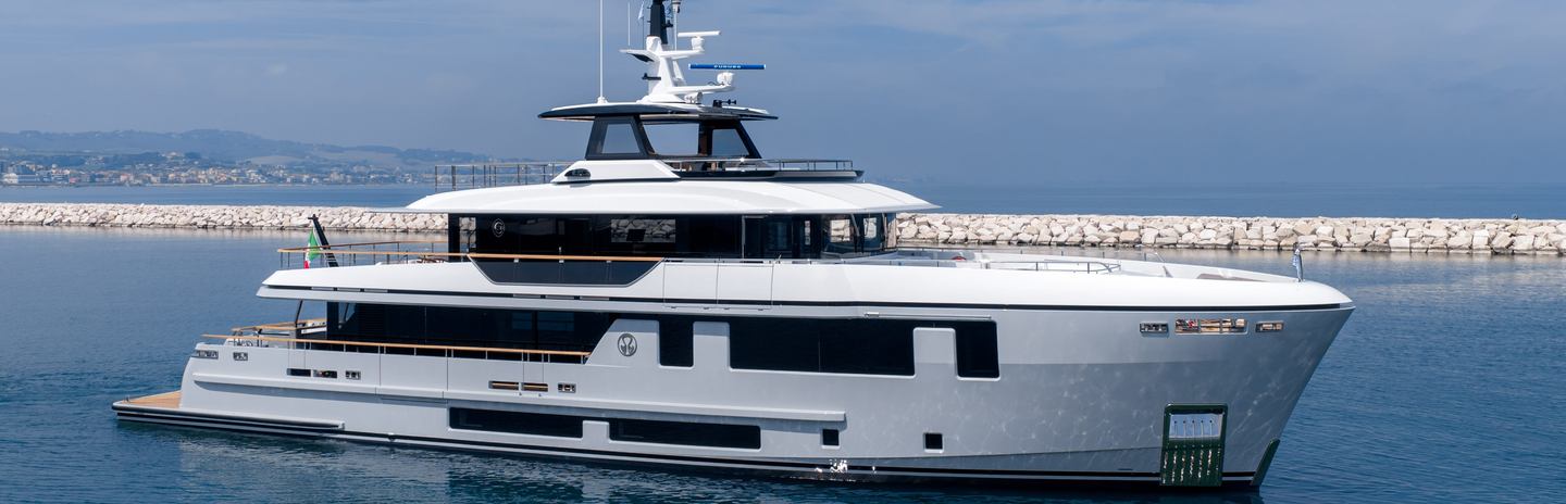 Cantiere delle Marche Deep Blue 115 Yachts, Example 1