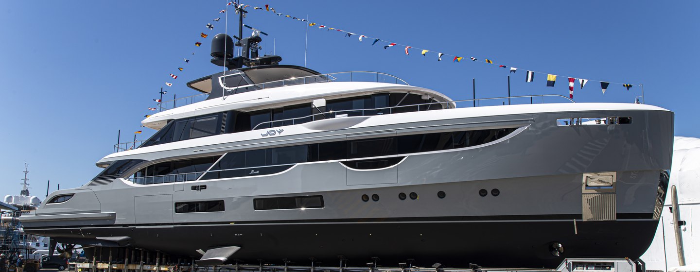 Benetti Oasis 40m JOY at launch