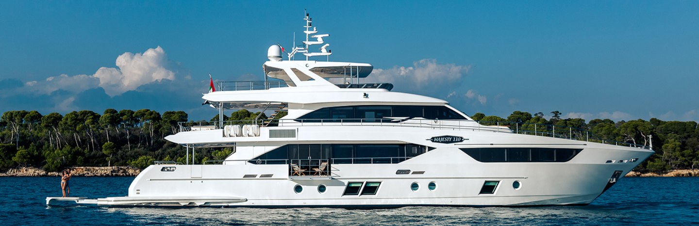 Gulf Craft Majesty 110 Yachts (2016 - 2020), Example 1