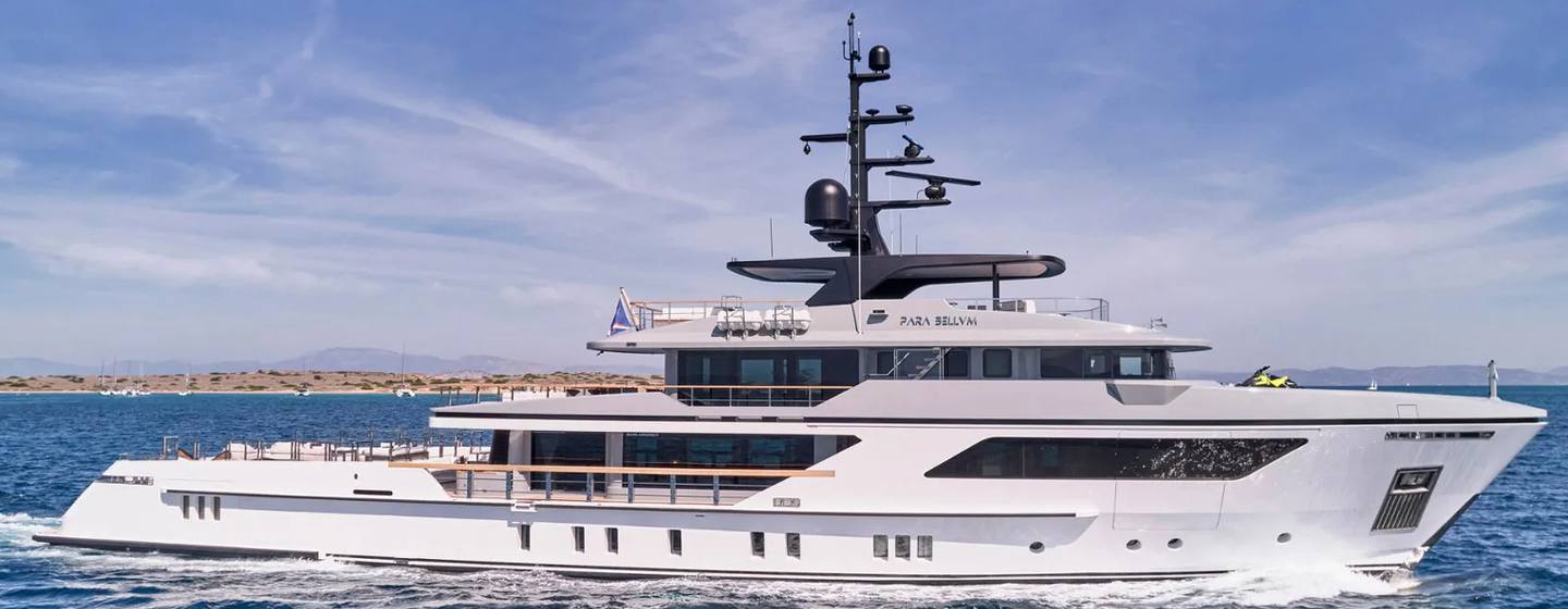 Superyacht Para Bellum under way 
