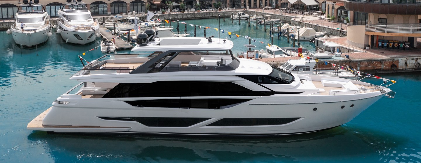 Ferretti launches its latest flybridge model, the 860 photo 1